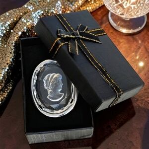 Vintage Reversed Carved Crystal Cameo Brooch